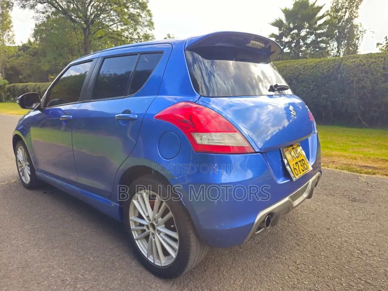 Suzuki Swift 2012 Blue