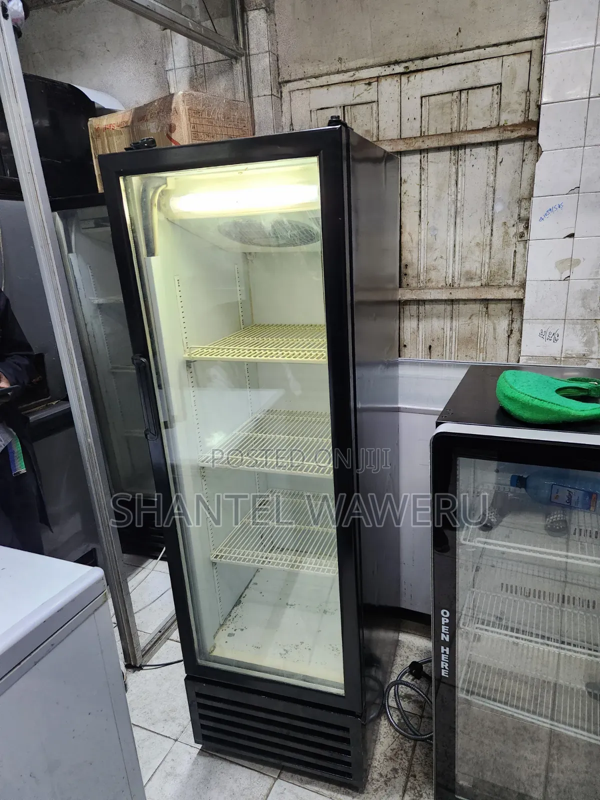 Display ( Mirror Display Fridge)