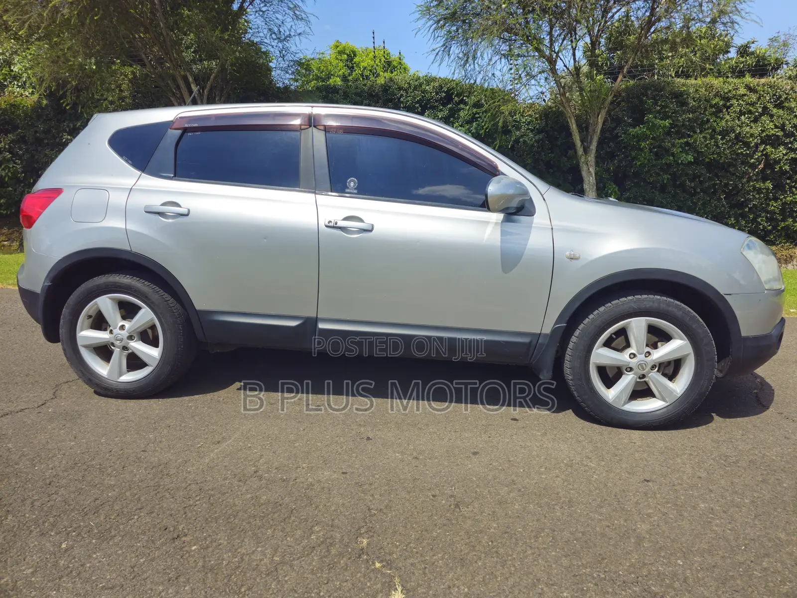 Nissan Dualis 2012 Silver