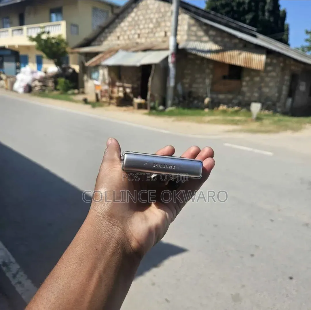 Samsung Z 16 GB Gold