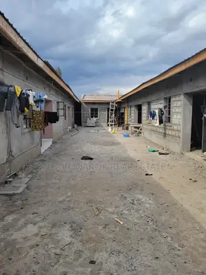 8bdrm Block of Flats in Lenana, Narok Town for sale