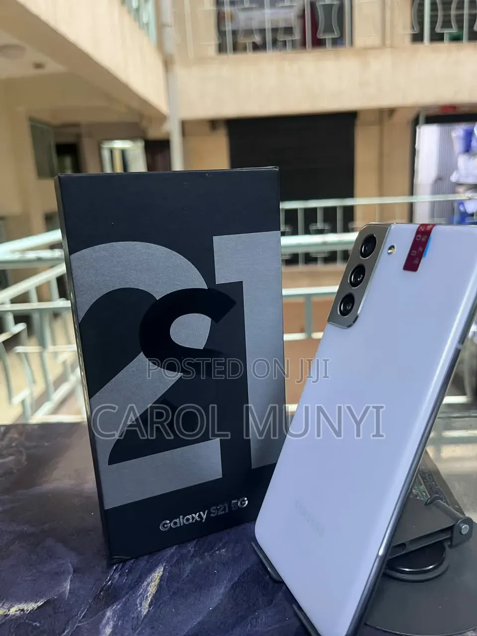 New Samsung Galaxy S22 5G 256 GB White