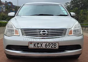 Nissan Bluebird 2012 Silver