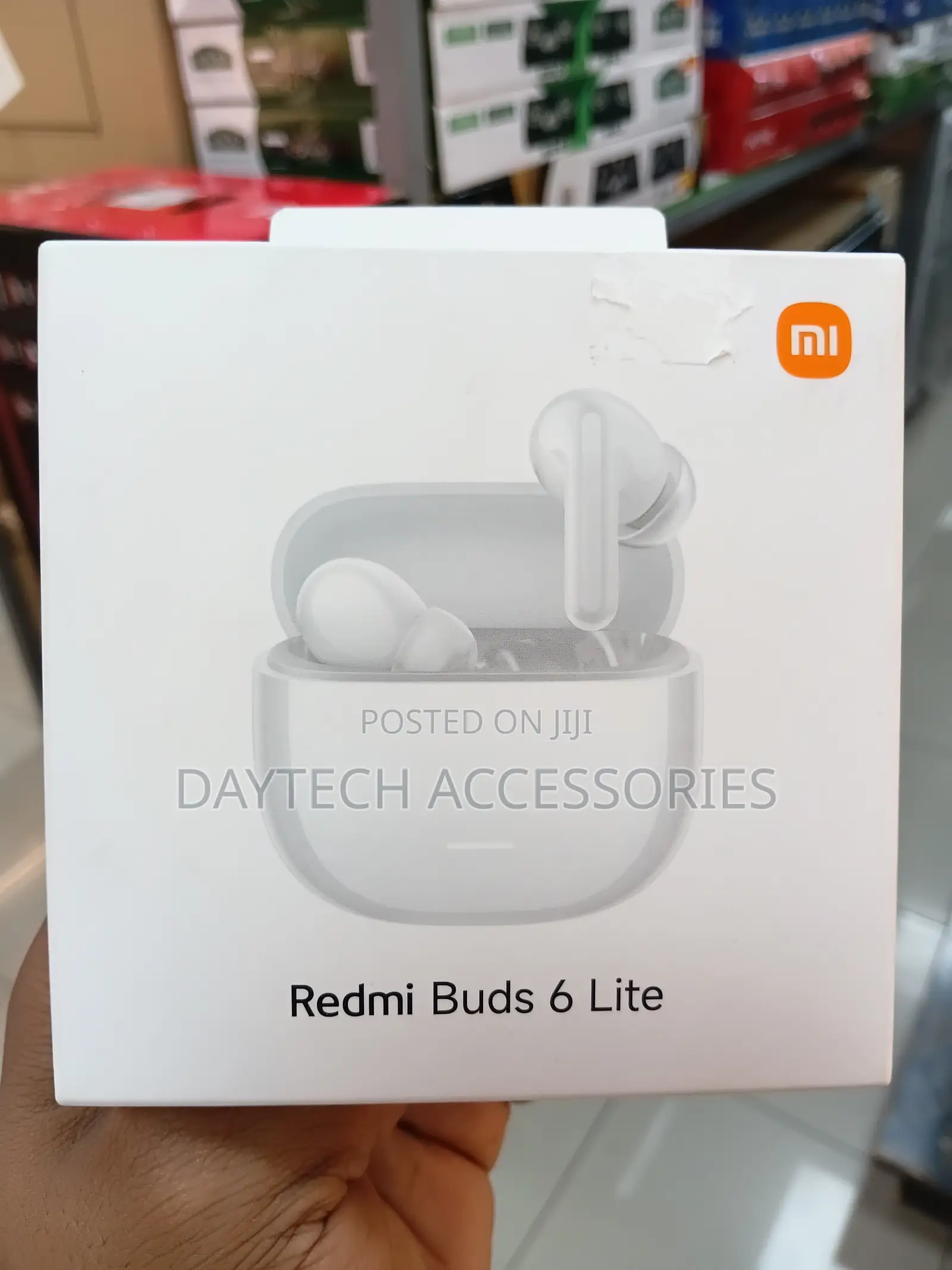 Xiaomi Redmi Buds 6 Lite Wireless in Ear Earbuds.