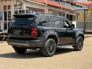 Toyota Land Cruiser Prado 2.8 2024 Black
