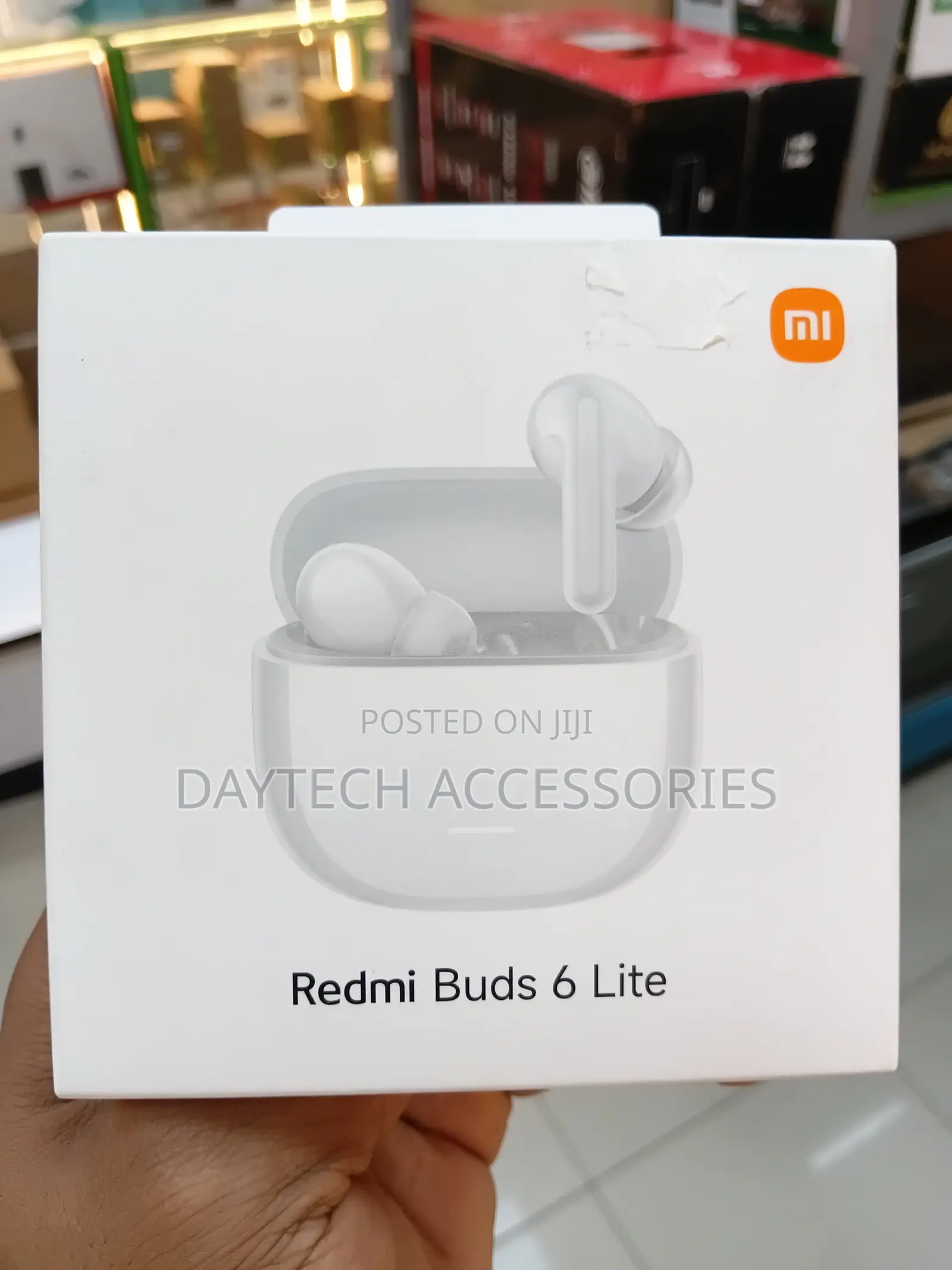 Xiaomi Redmi Buds 6 Lite Wireless in Ear Earbuds.