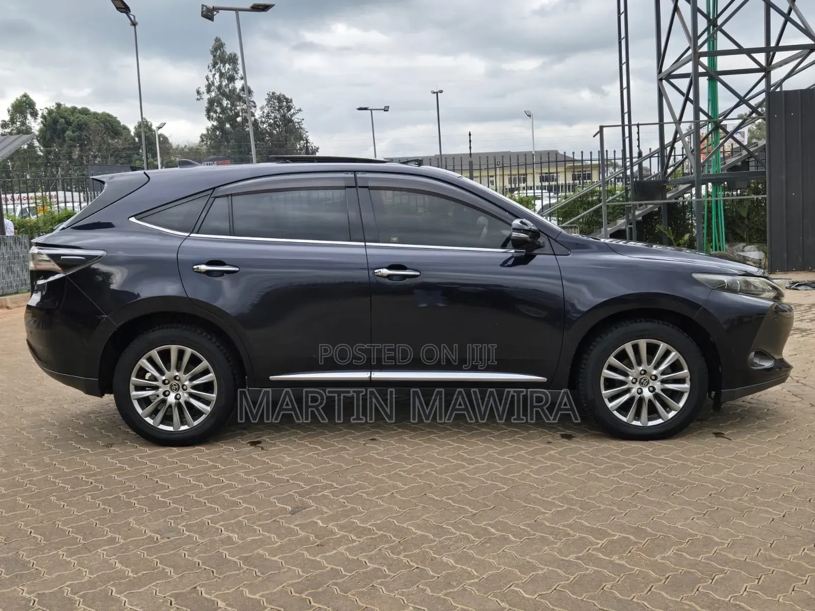 Toyota Harrier 2016