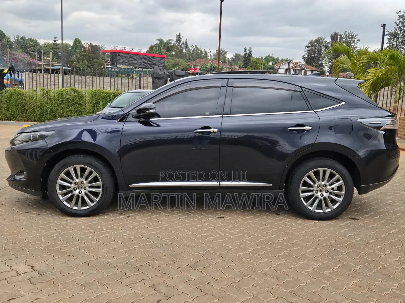 Toyota Harrier 2016