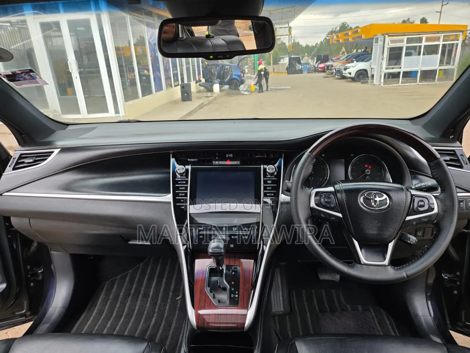 Toyota Harrier 2016