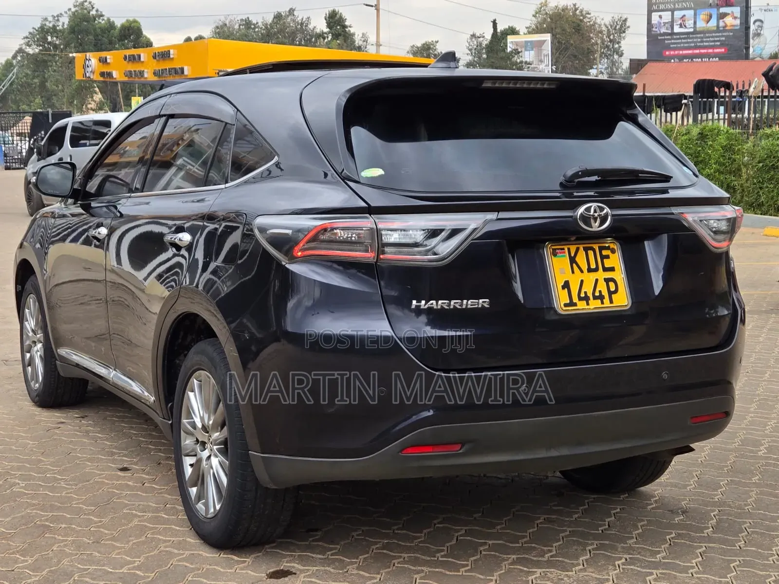 Toyota Harrier 2016