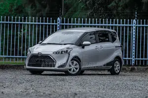 Toyota Sienta 2020 Silver