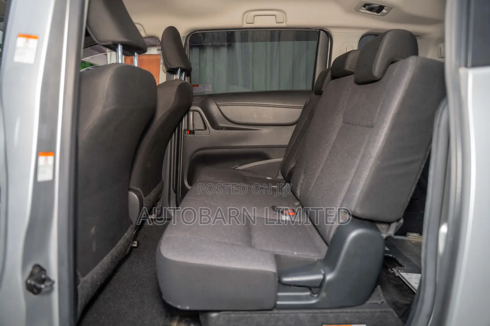 Toyota Sienta 2020 Silver