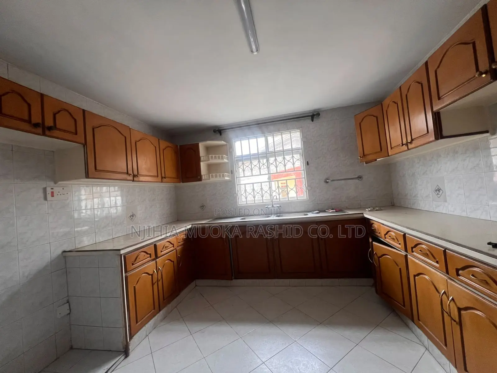 5bdrm House in Lavington, Muthangari for rent