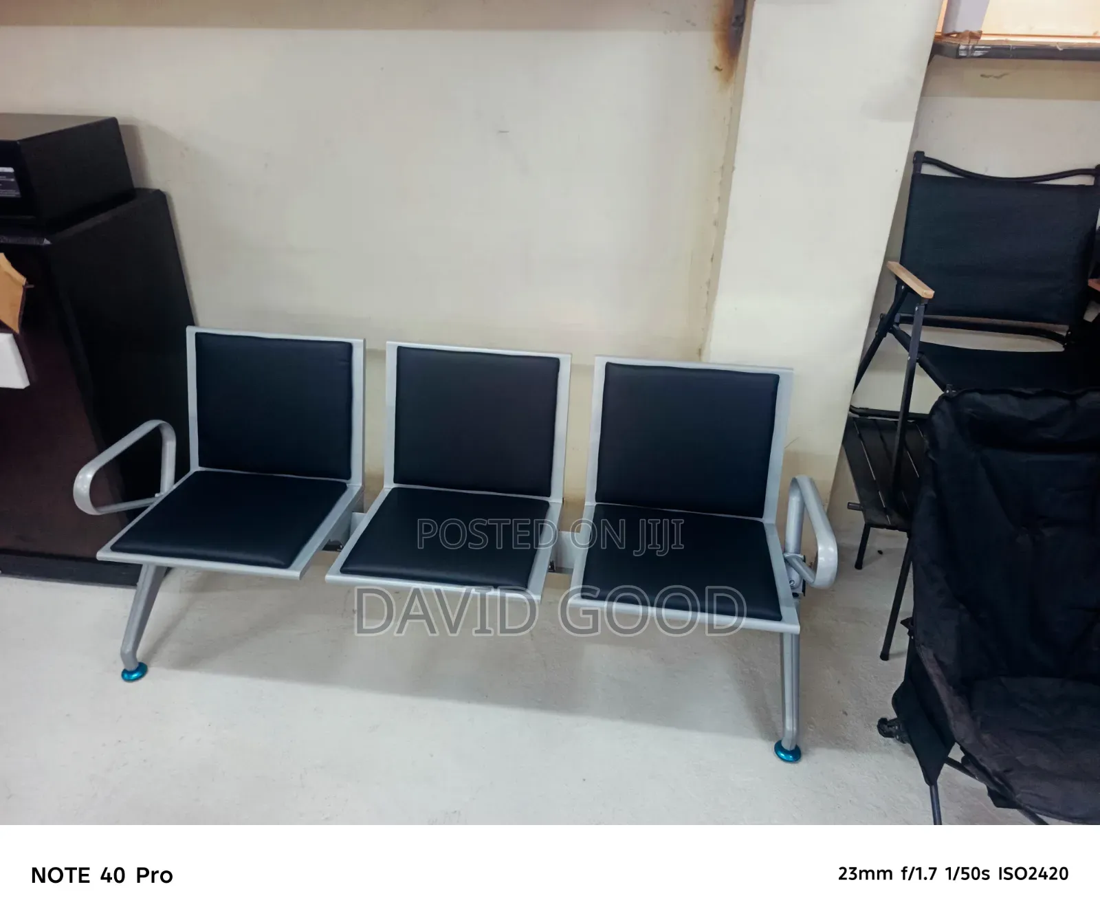 Unpaded Waiting Chair