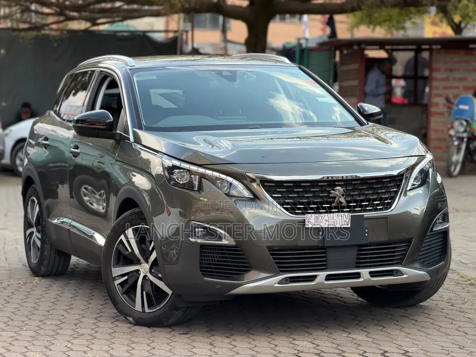 Peugeot 3008 2019 Green