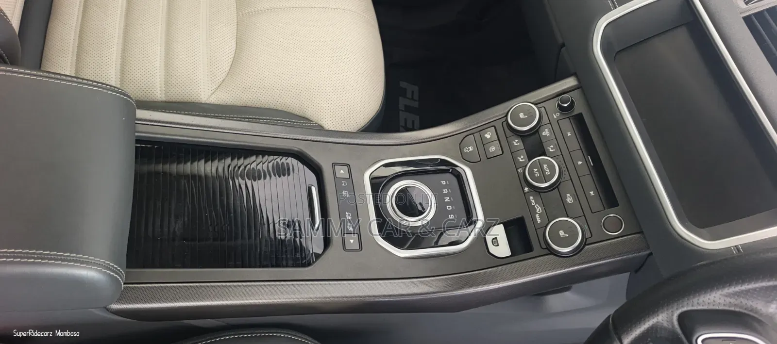Land Rover Range Rover Evoque HSE Dynamic 4x4 5-Door 2018 White