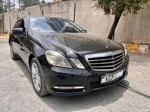Mercedes-Benz E300 2010 Black