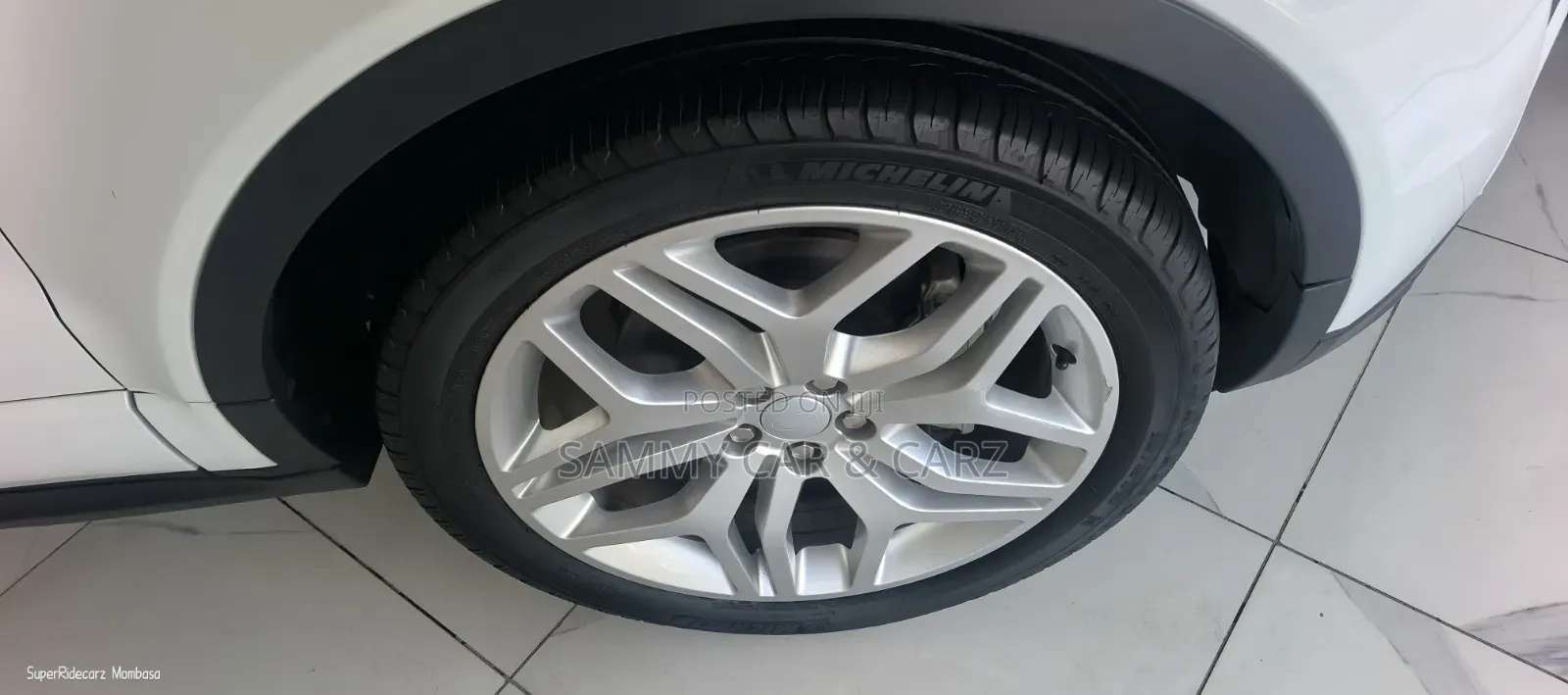 Land Rover Range Rover Evoque HSE Dynamic 4x4 5-Door 2018 White