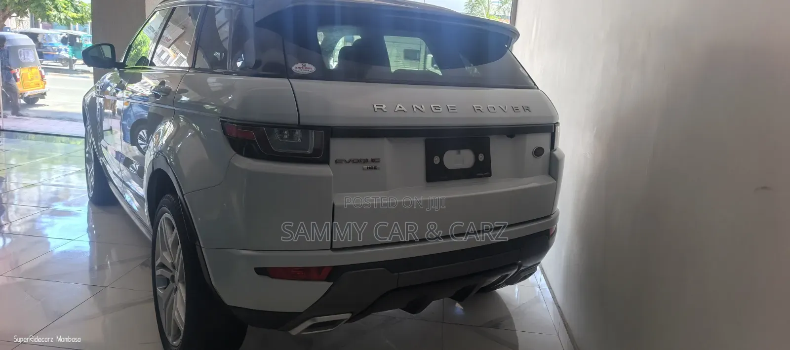 Land Rover Range Rover Evoque HSE Dynamic 4x4 5-Door 2018 White