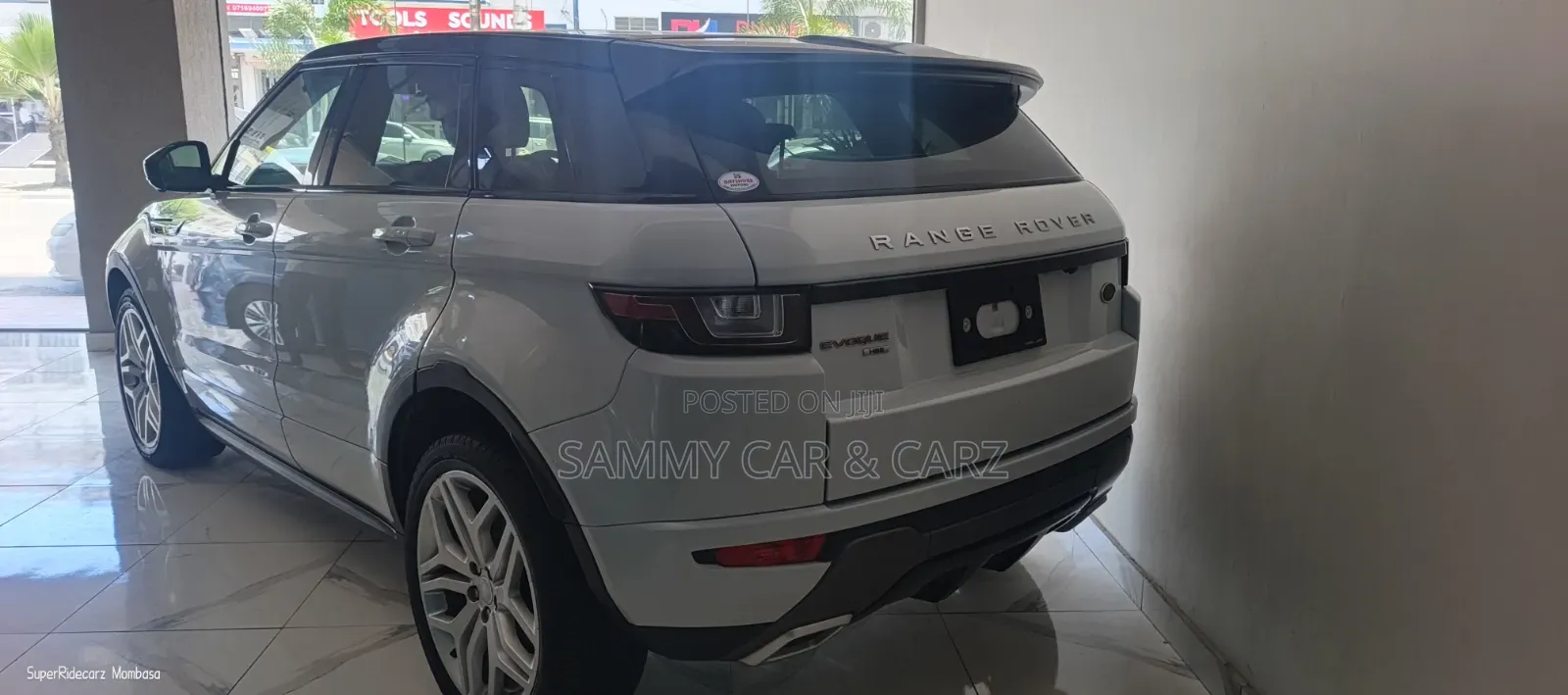 Land Rover Range Rover Evoque HSE Dynamic 4x4 5-Door 2018 White