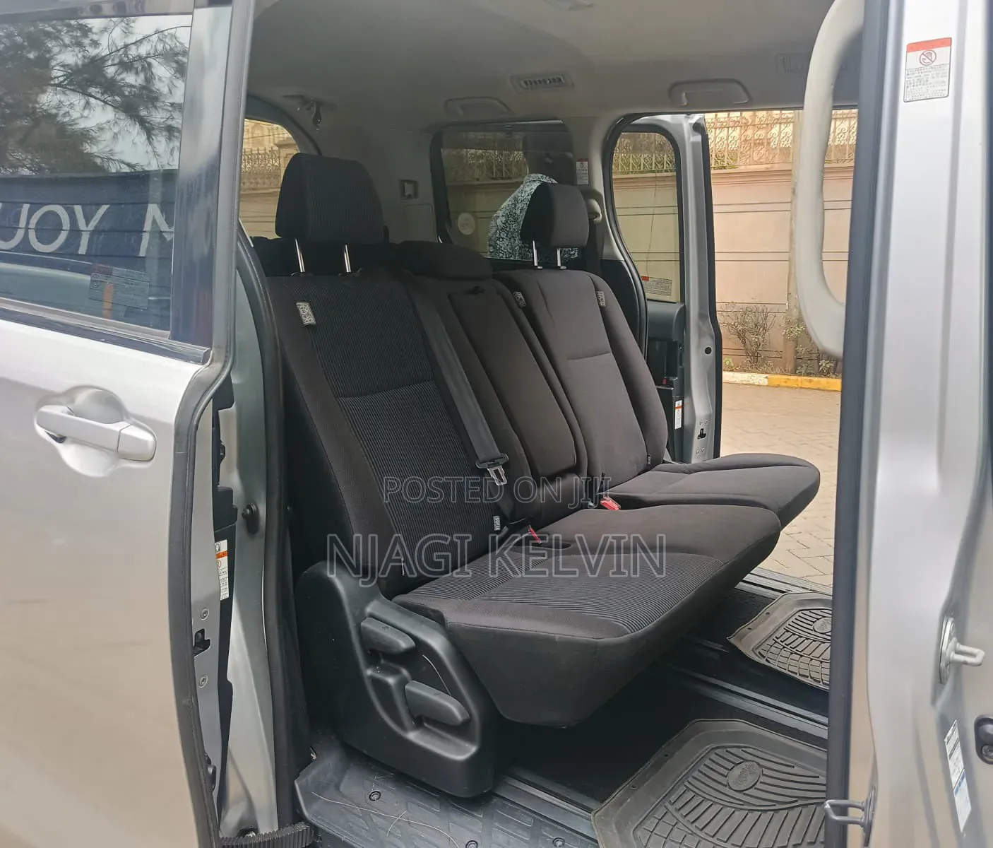 Toyota Noah 2015 Silver