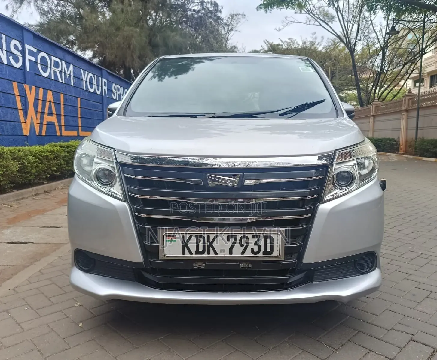 Toyota Noah 2015 Silver