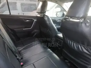 Toyota RAV4 2019 White
