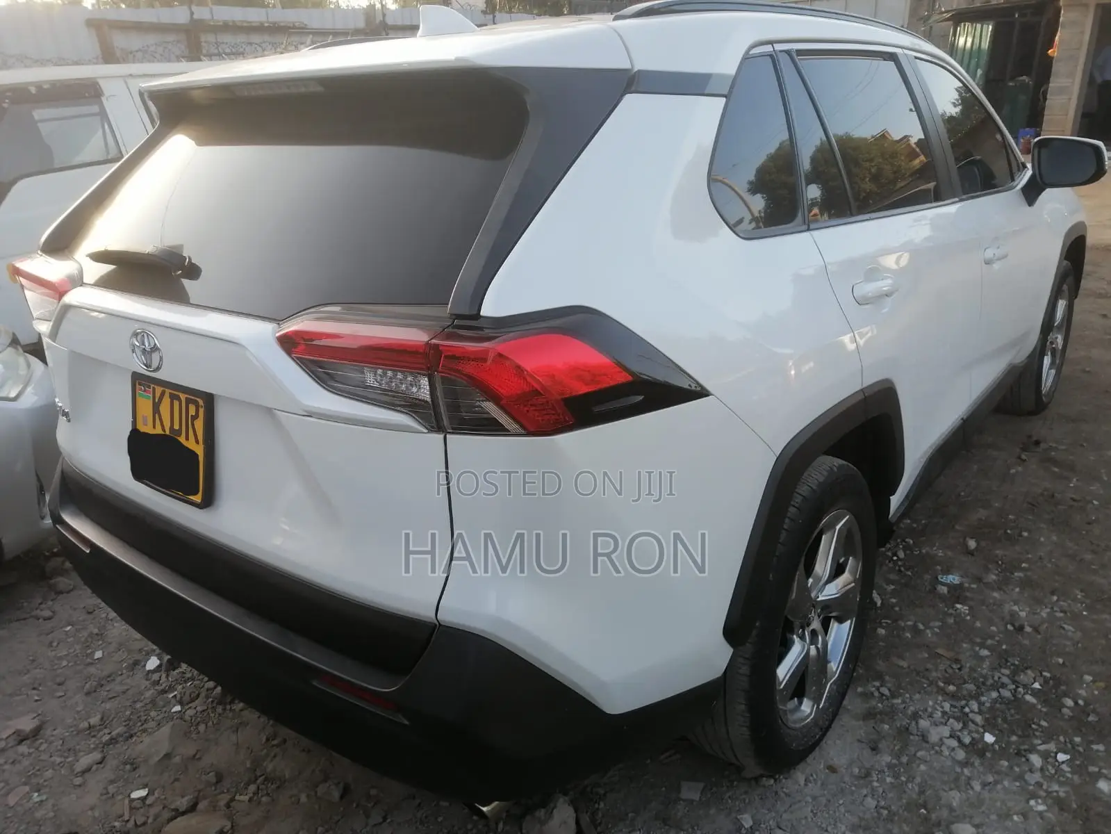 Toyota RAV4 2019 White