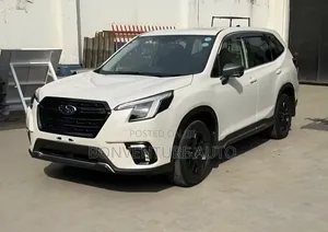 Subaru Forester Premium 2021 White