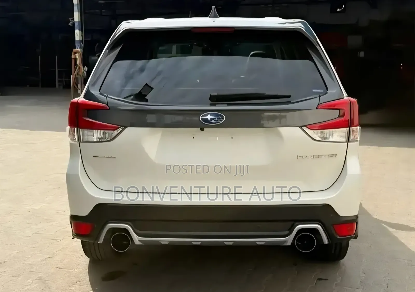 Subaru Forester Premium 2021 White