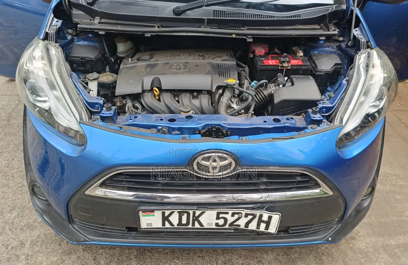 Toyota Sienta 2015 Blue