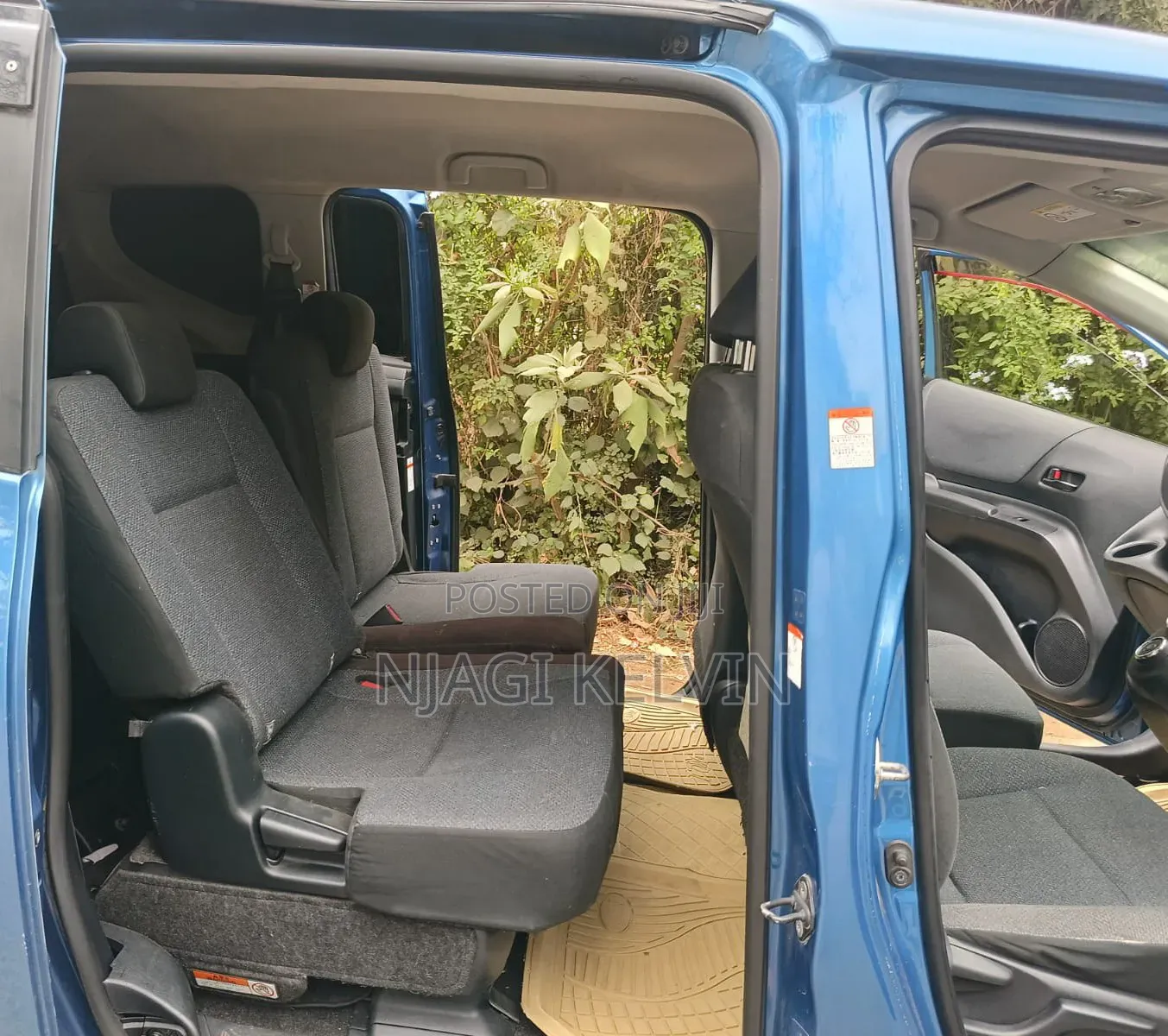 Toyota Sienta 2015 Blue