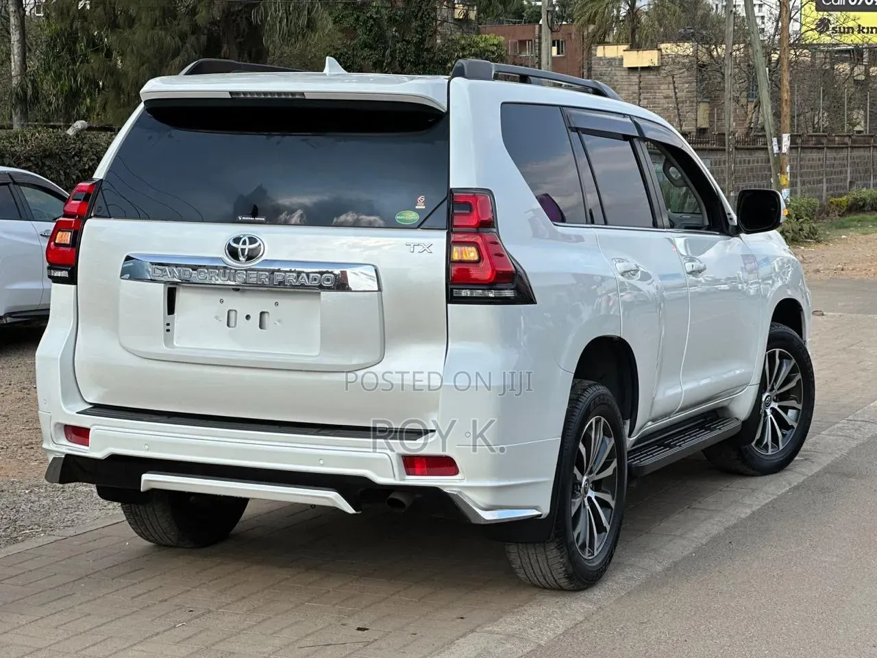Toyota Land Cruiser Prado 2.8 2019 Pearl