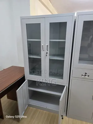Halfe Glass/80c/Ometal Cabinet