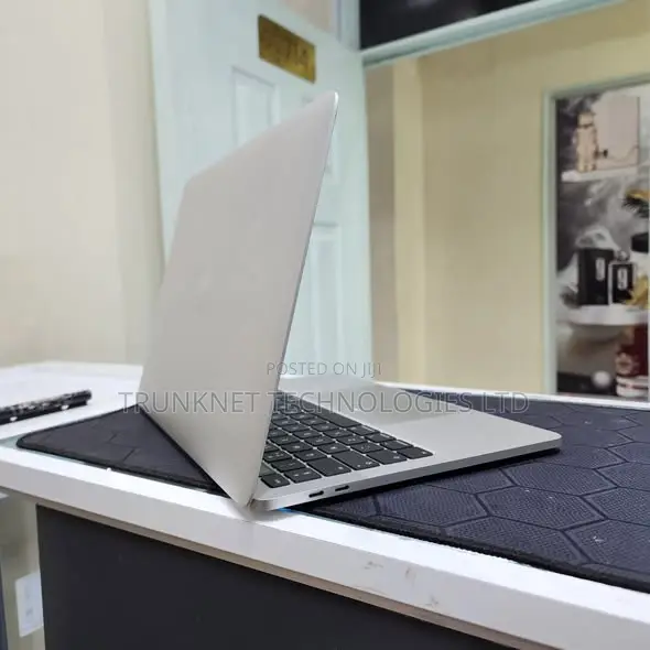 Laptop Apple MacBook Pro 32GB Intel Core i7 SSD 512GB