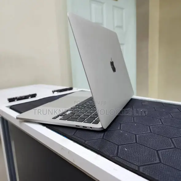 Laptop Apple MacBook Pro 32GB Intel Core i7 SSD 512GB