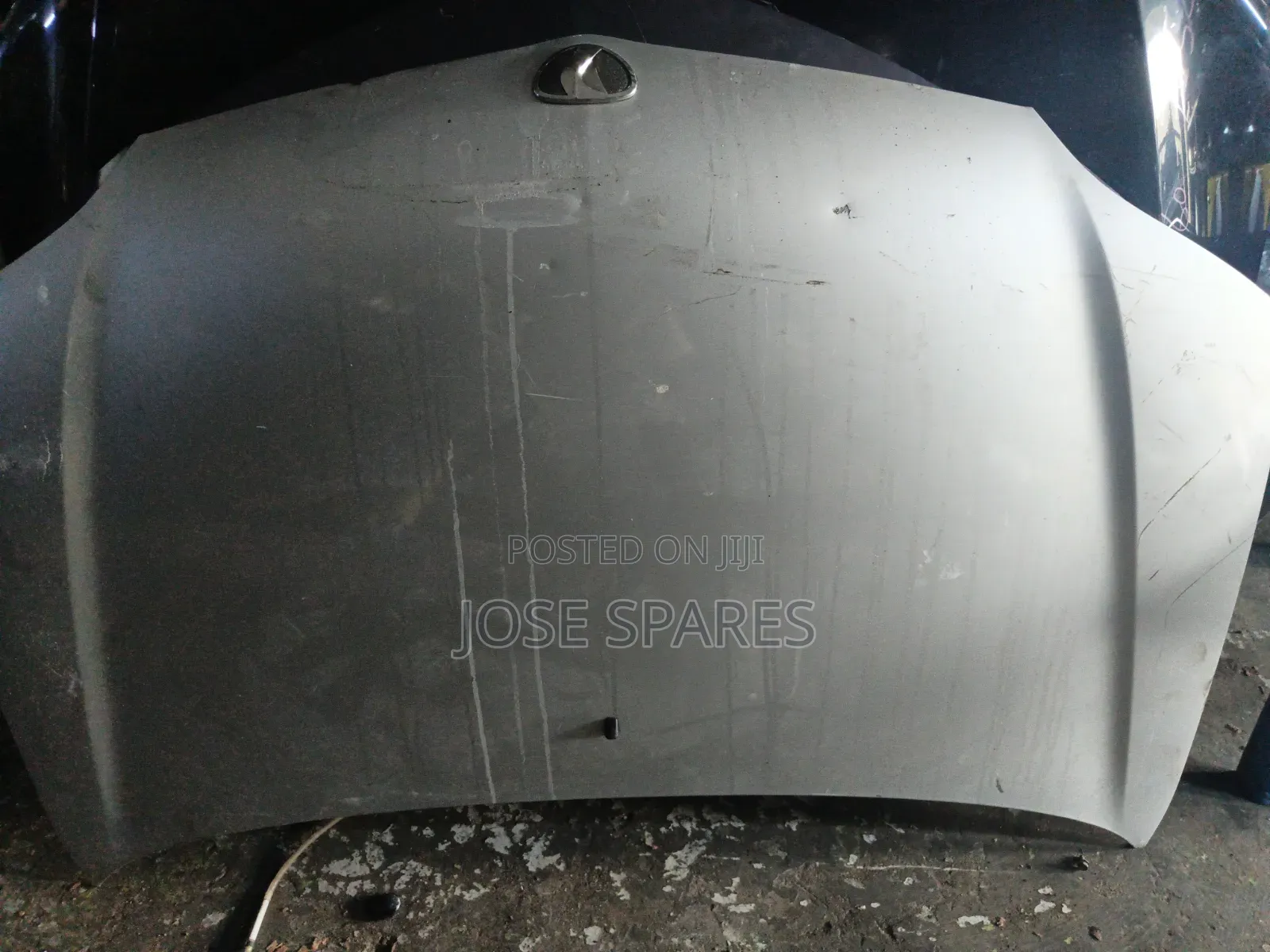 Toyota Platz Bonnet