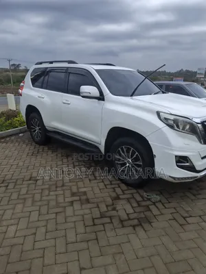 Toyota Land Cruiser Prado 2.8 2017 White