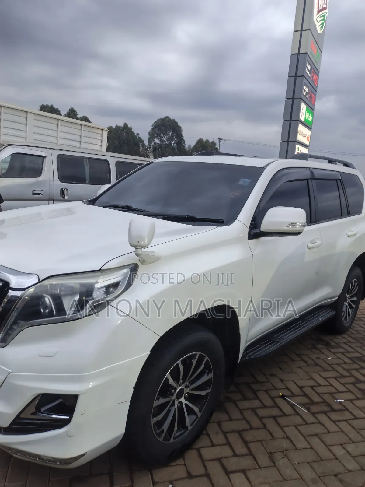 Toyota Land Cruiser Prado 2.8 2017 White
