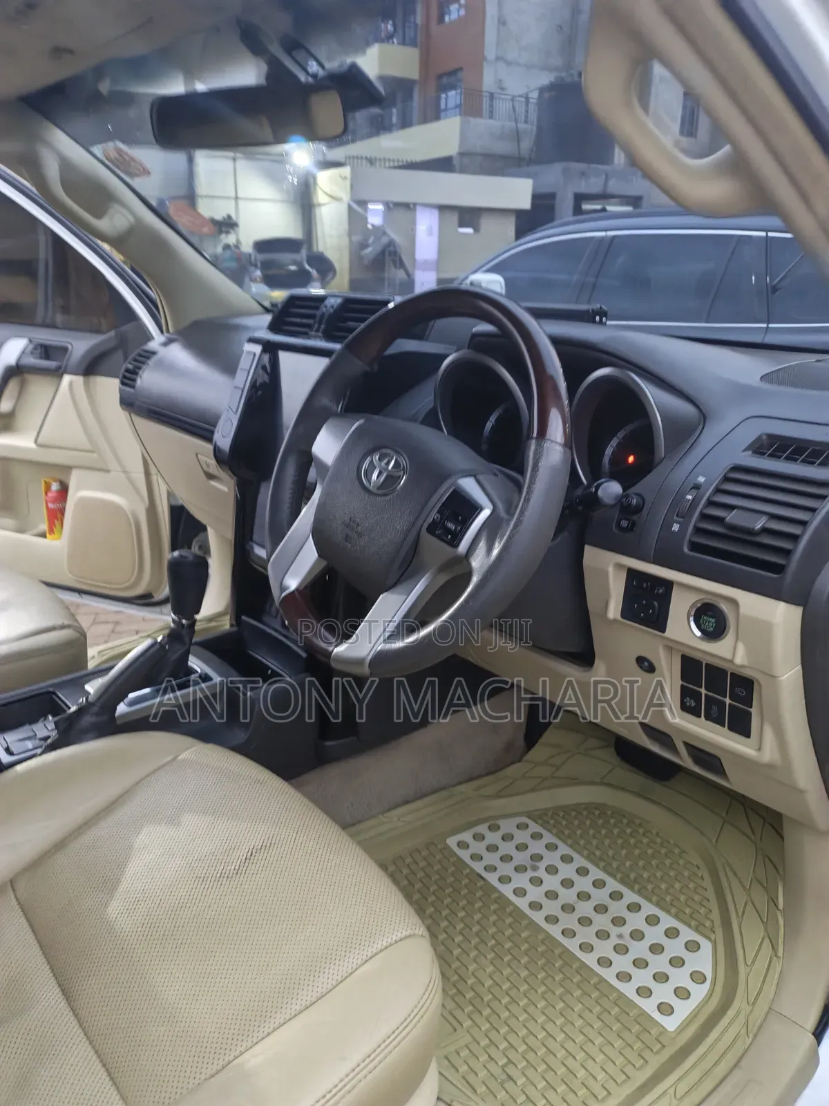 Toyota Land Cruiser Prado 2.8 2017 White