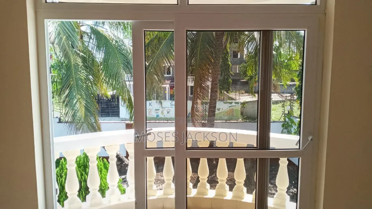 4bdrm Mansion in Afro Estate, Utange for sale