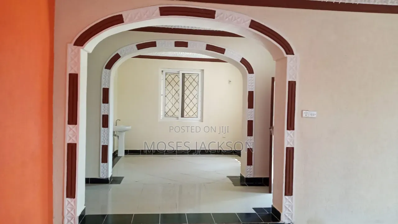 4bdrm Mansion in Afro Estate, Utange for sale