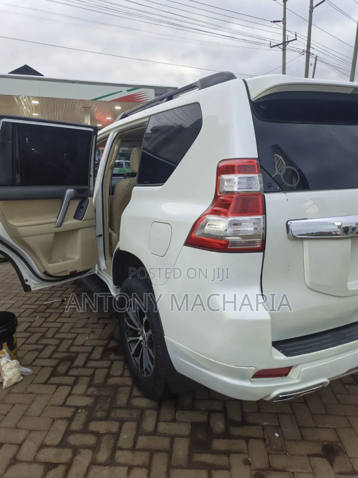 Toyota Land Cruiser Prado 2.8 2017 White