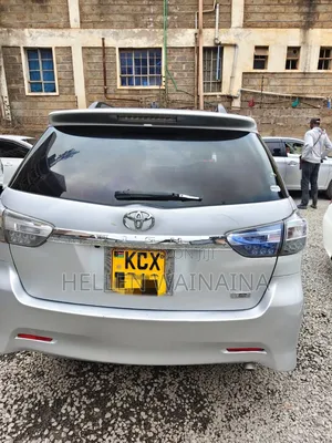 Toyota Wish 2013 Silver