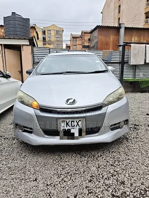 Toyota Wish 2013 Silver