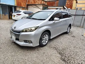 Toyota Wish 2013 Silver