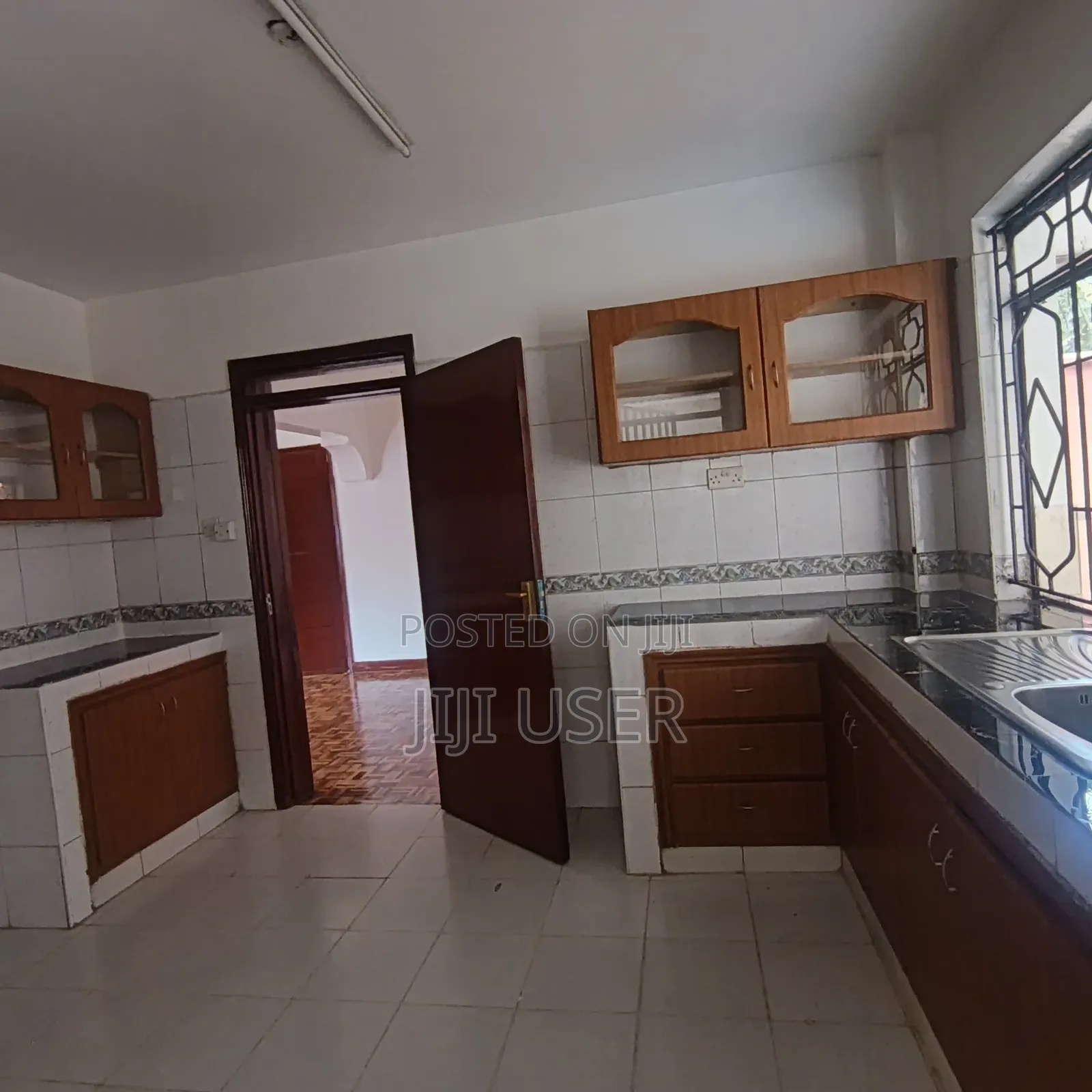 3bdrm Apartment in Parklands for rent