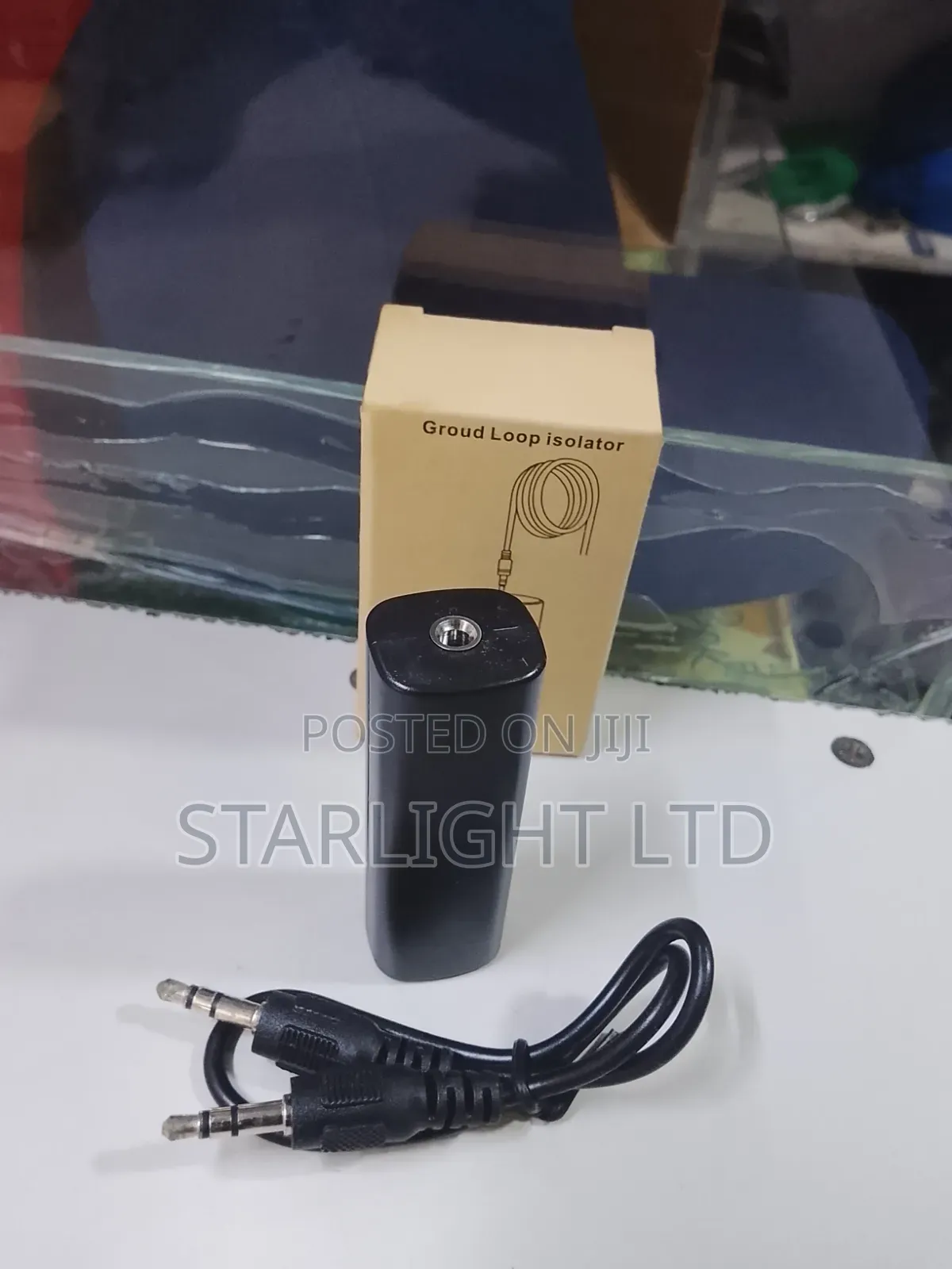 Portable Ground Loop Isolator With 3.5mm Aux Audio Cable Included