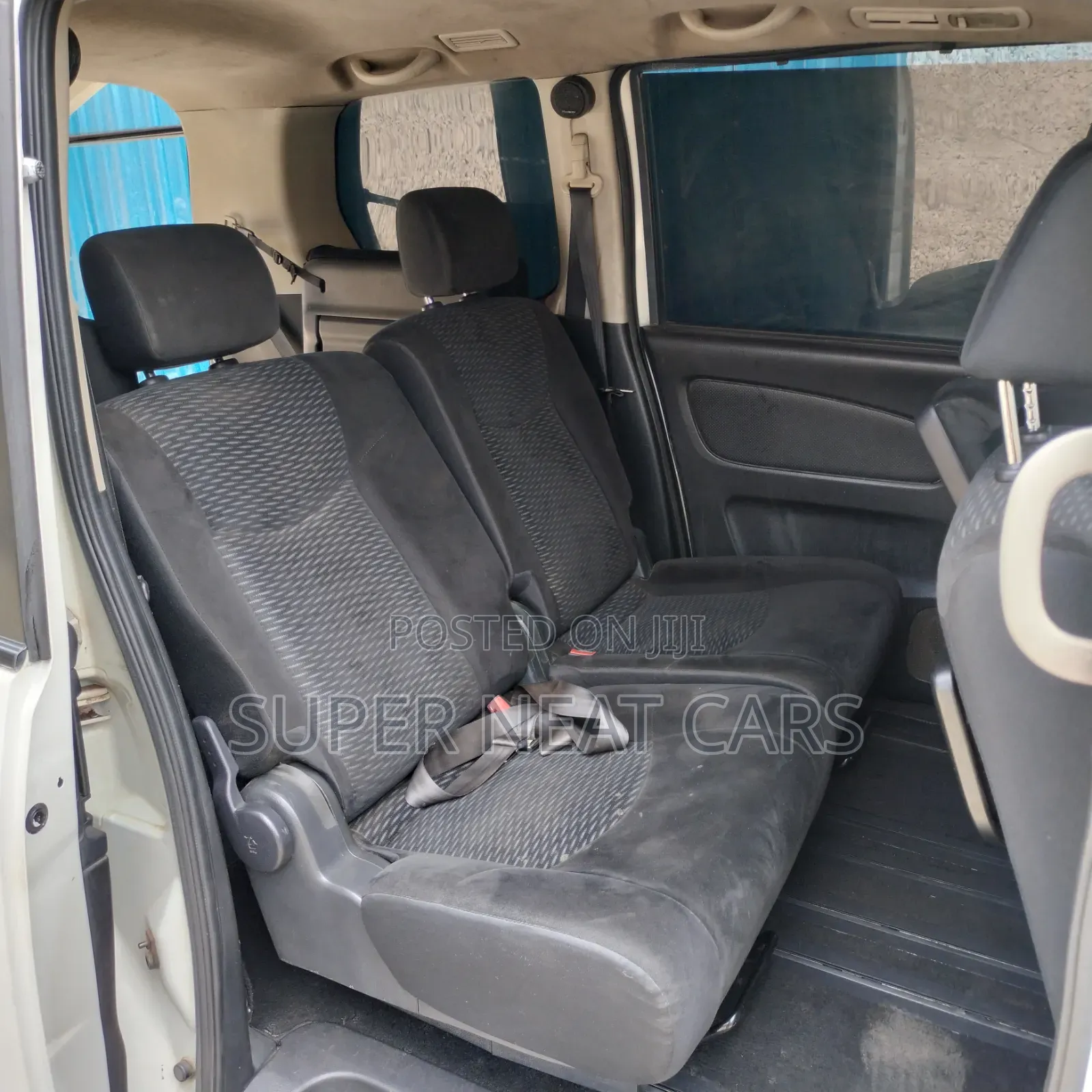 Nissan Serena 2012 White