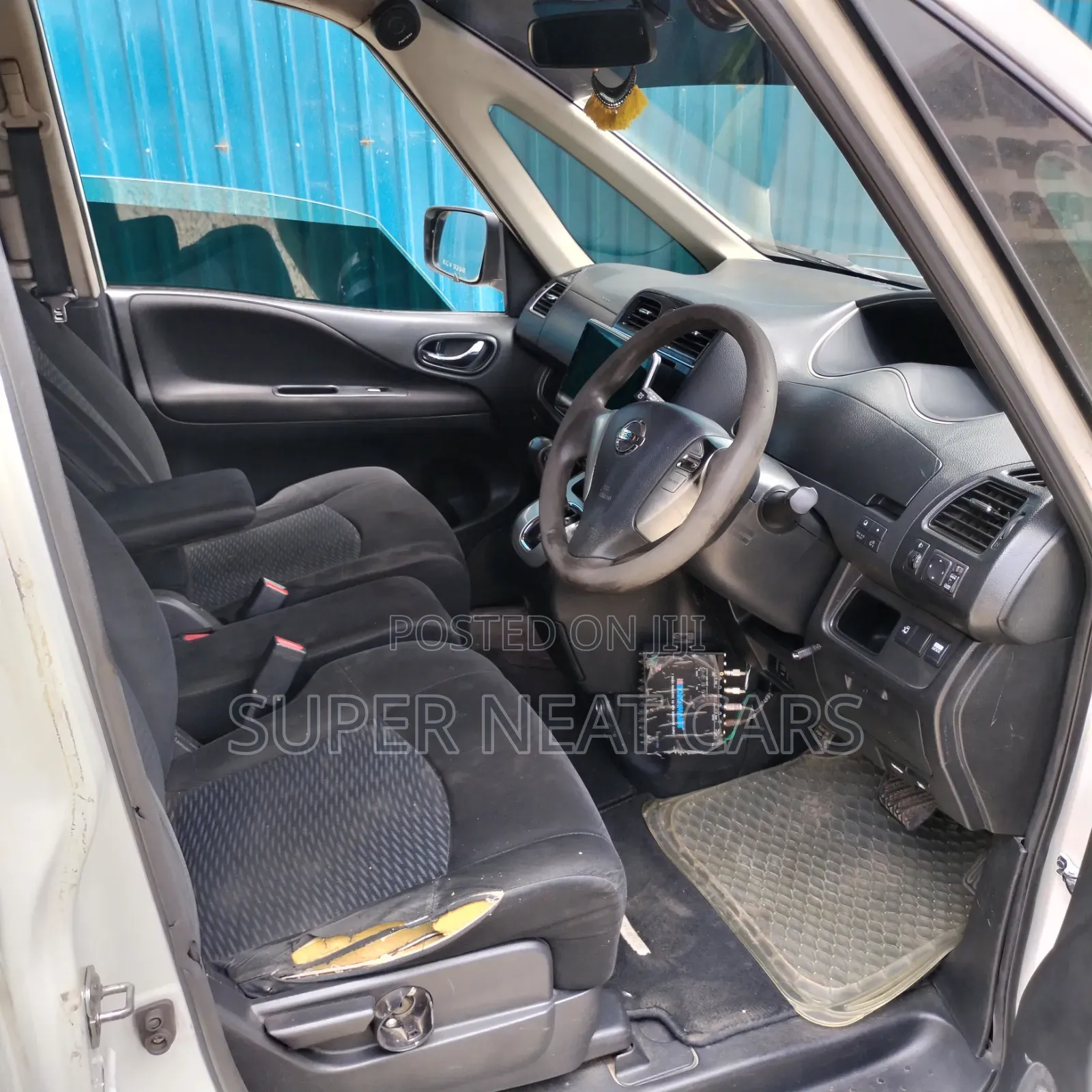 Nissan Serena 2012 White